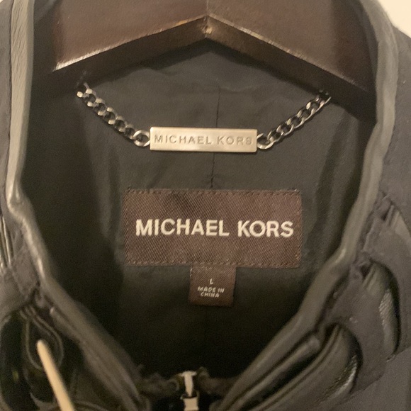 Michael Kors men light jacket used once looks new with some leather design - Picture 2 of 12